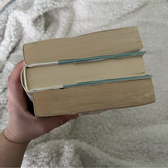 To all the boys ive loved before trilogy by jenny han | romcom ya book series - Picture 4 of 6